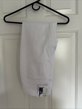 NWT Jeggings Time and Tru White Pull-On Jegging Pants